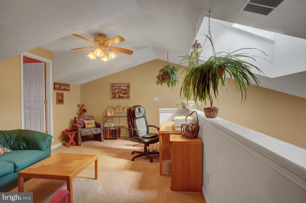 2505 SHERRY DRIVE