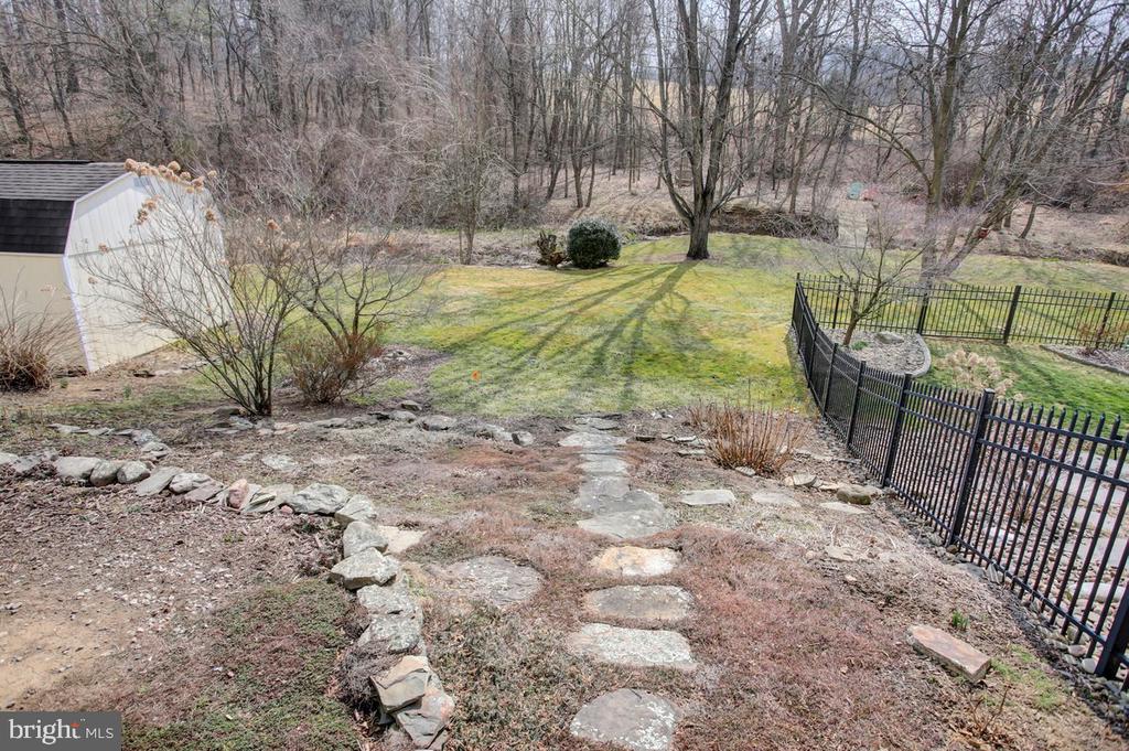 2505 SHERRY DRIVE