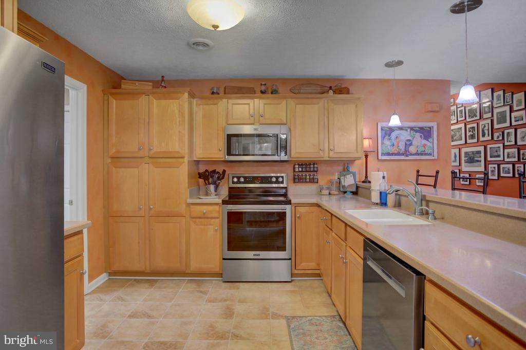 2505 SHERRY DRIVE