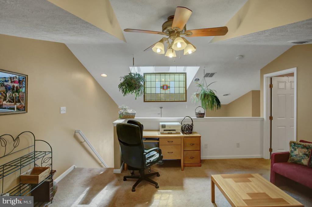 2505 SHERRY DRIVE