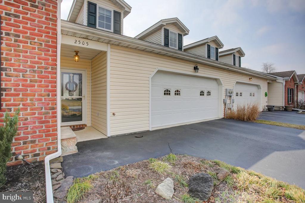 2505 SHERRY DRIVE