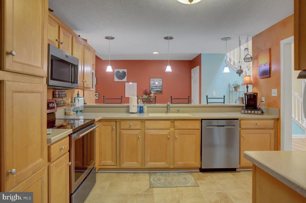 2505 SHERRY DRIVE