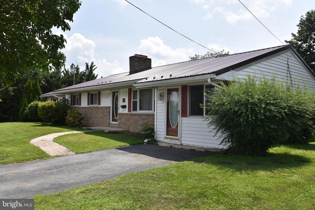 12 EDWARD DRIVE