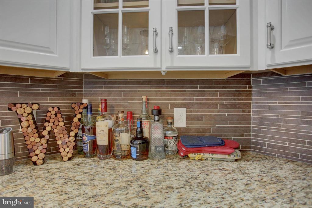 108 N BLACKBERRY LANE