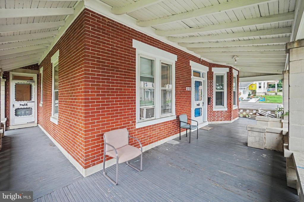 108 W W MAIN STREET