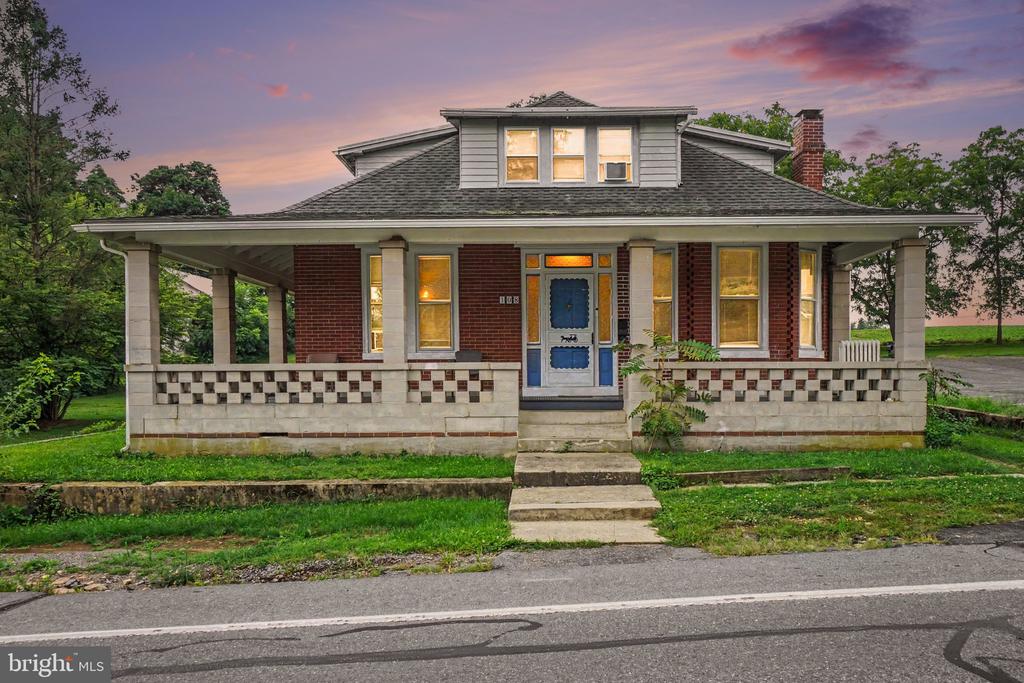 108 W W MAIN STREET