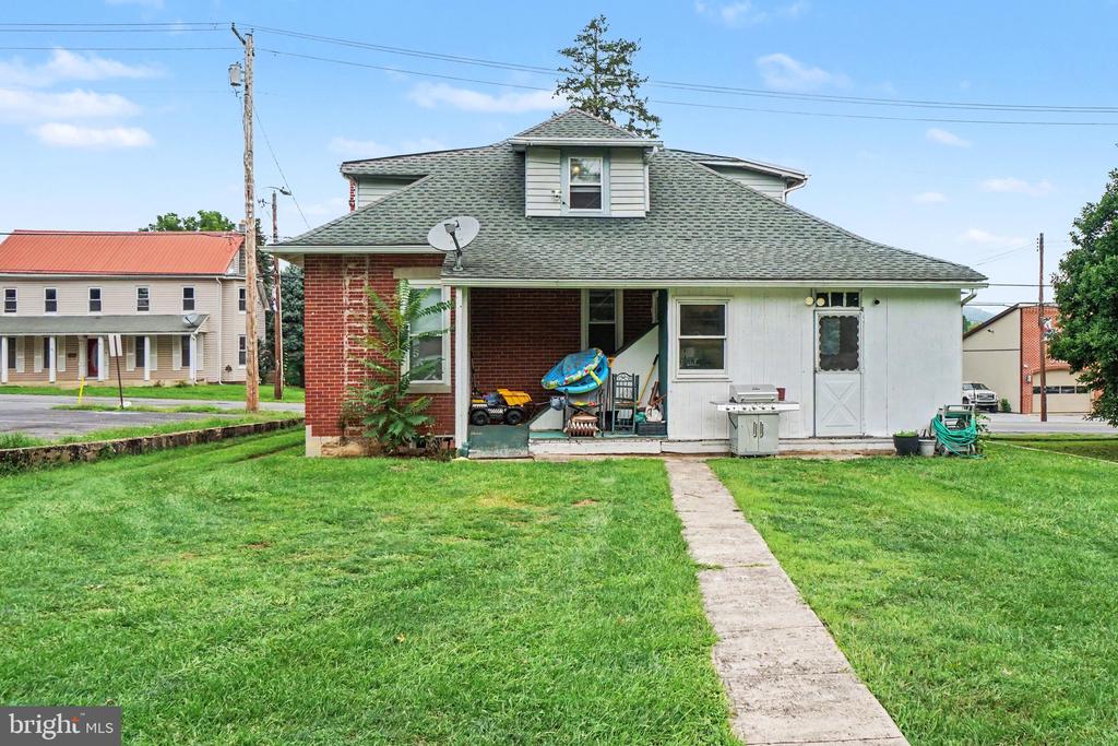 108 W W MAIN STREET