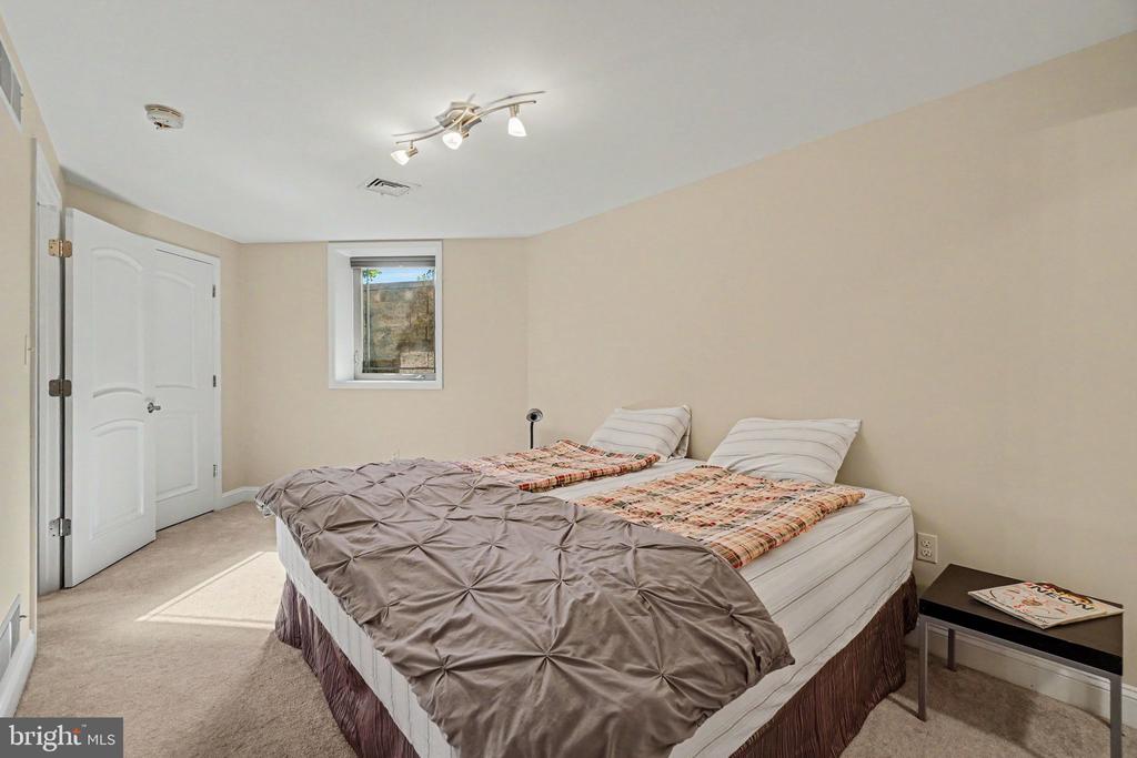 342 HORNINGTOWN ROAD
