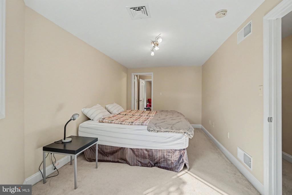 342 HORNINGTOWN ROAD