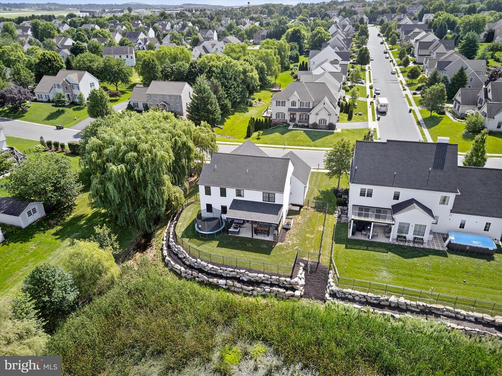 335 ROYAL HUNT WAY