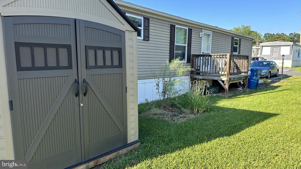 81 WALMAR MANOR
