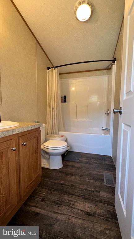 81 WALMAR MANOR