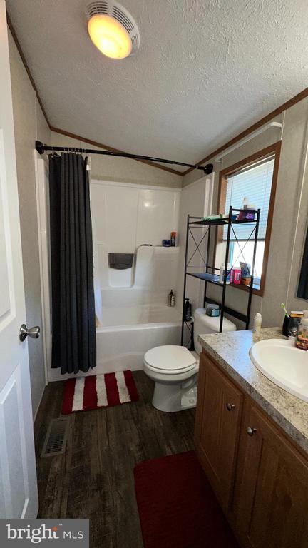 81 WALMAR MANOR