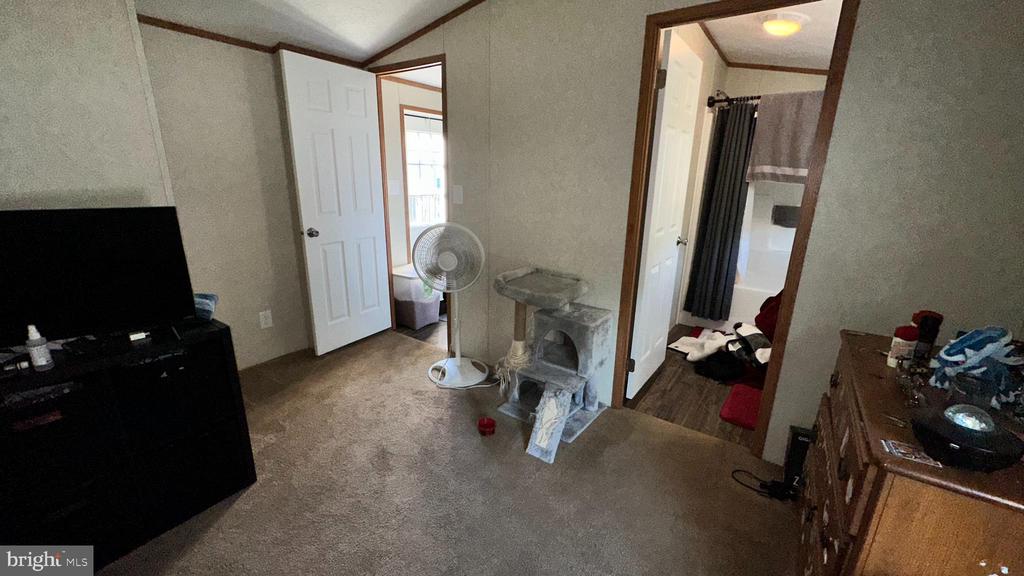 81 WALMAR MANOR