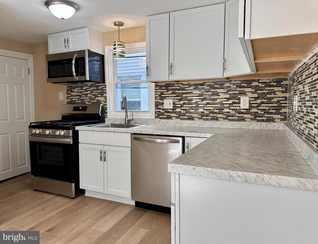 647 WHEATLYN DRIVE