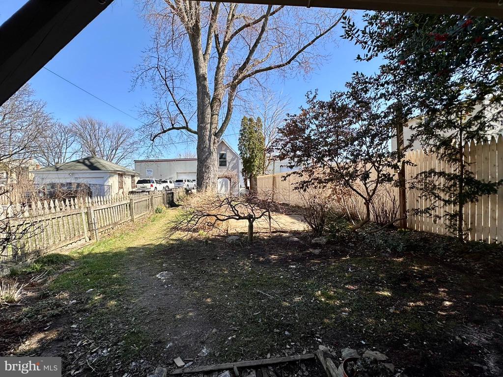 647 WHEATLYN DRIVE
