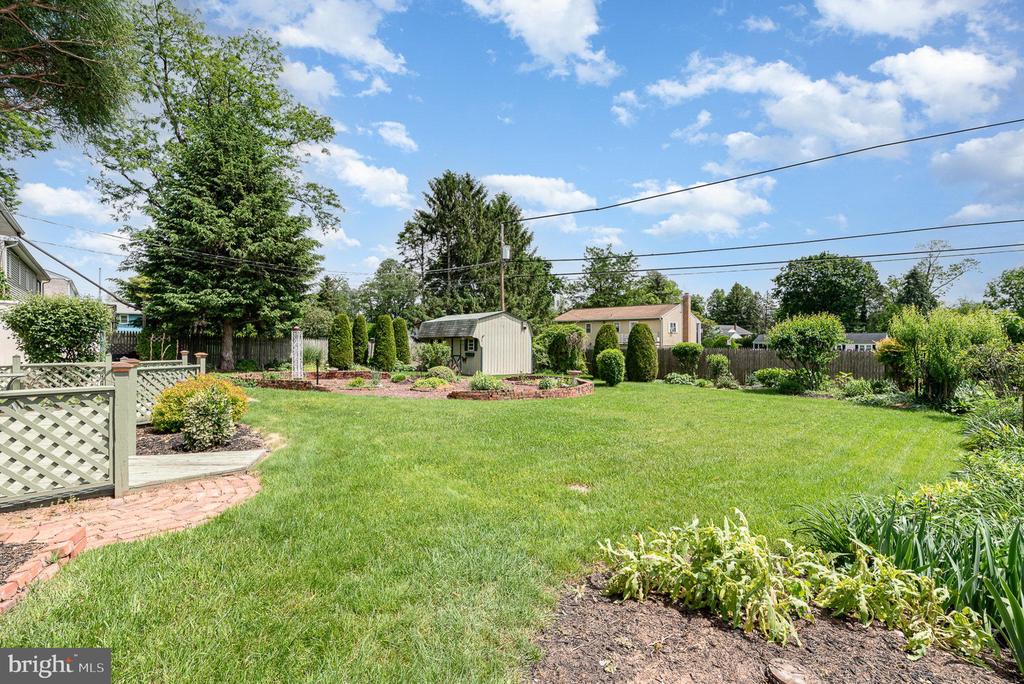 306 SHARON DRIVE