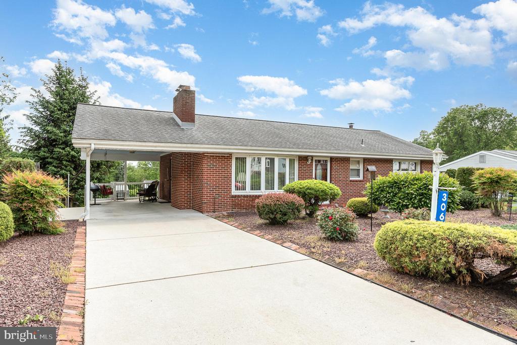 306 SHARON DRIVE