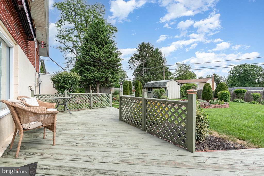 306 SHARON DRIVE