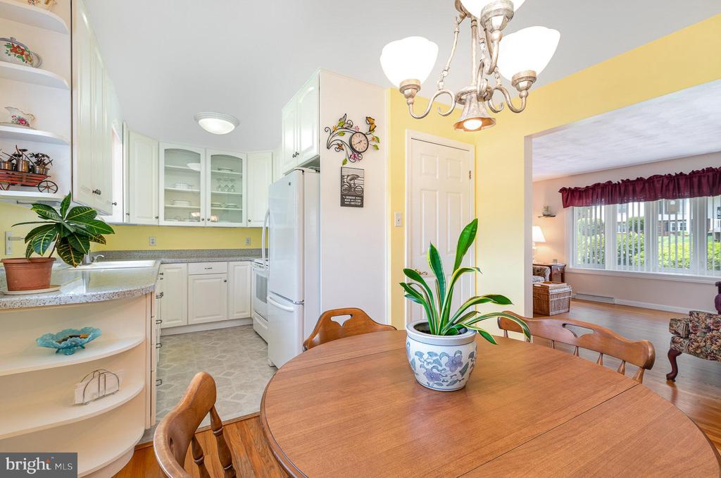 306 SHARON DRIVE