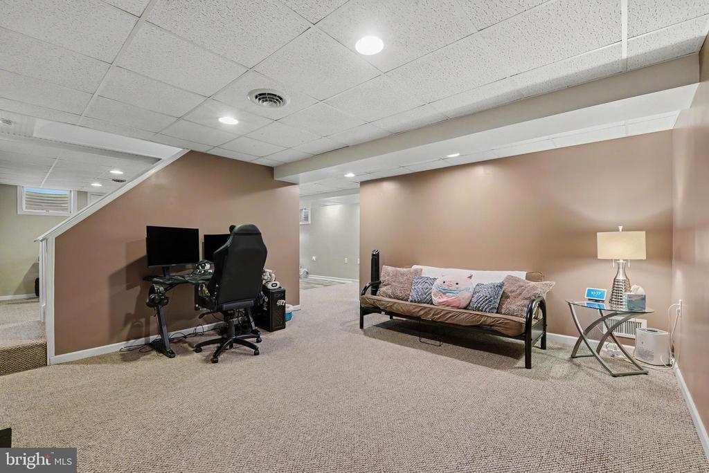 3103 JODI LANE