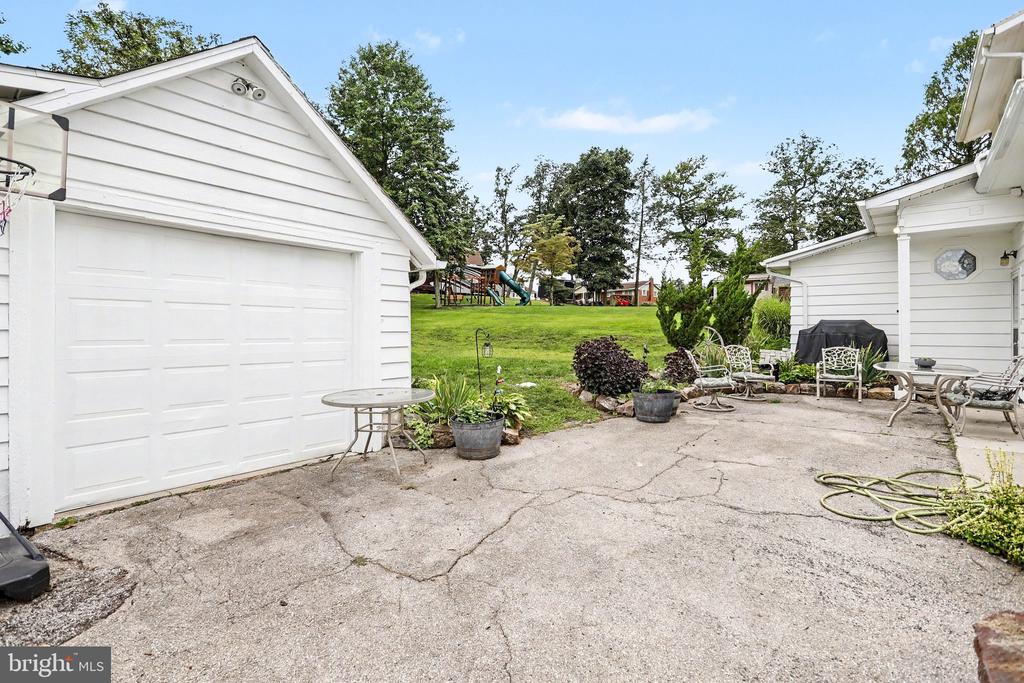 1146 ROTH CHURCH ROAD