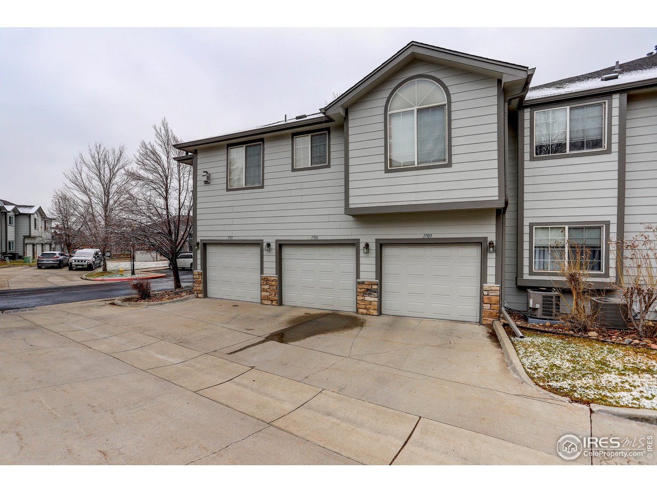 3272 E 103rd Dr 1709