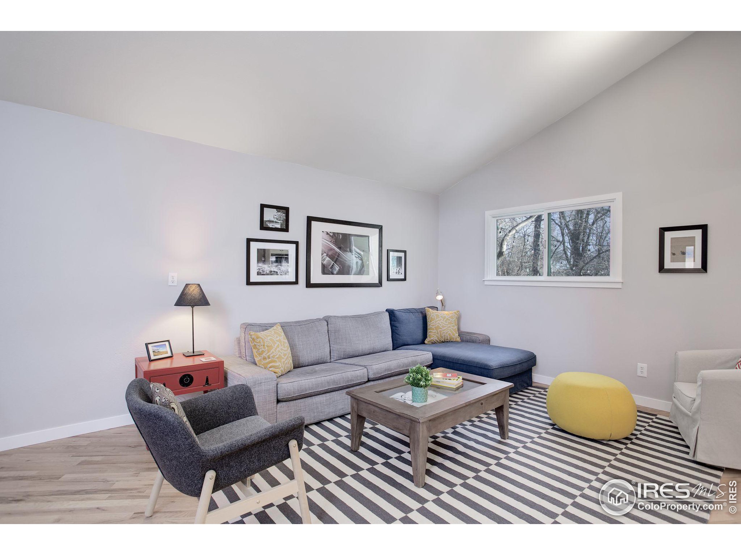 3896 Wonderland Hill Ave