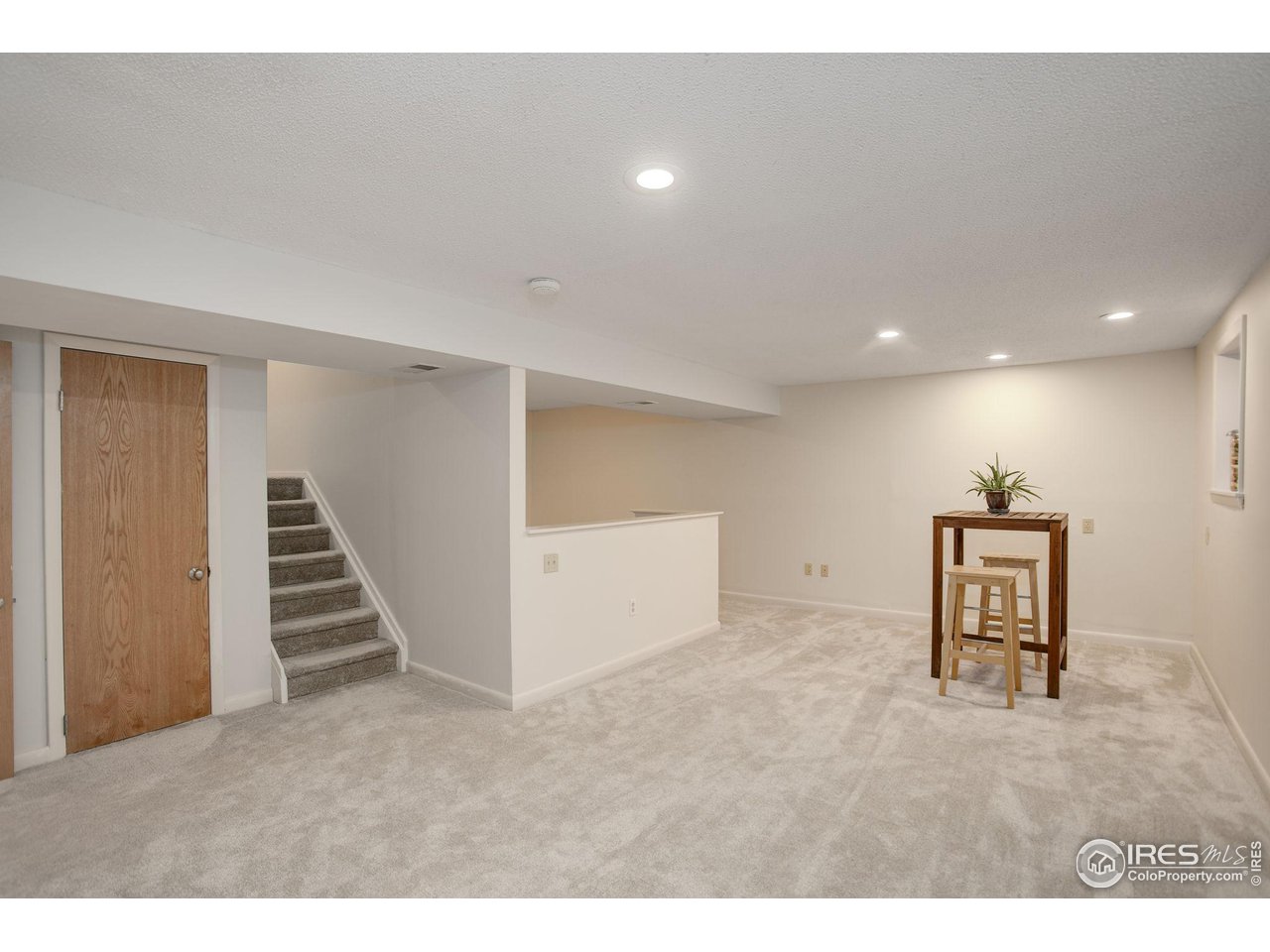 3896 Wonderland Hill Ave