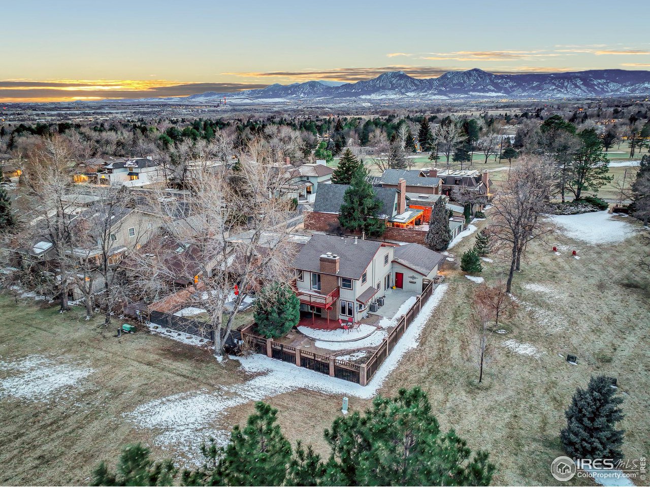 4894 Briar Ridge Ct