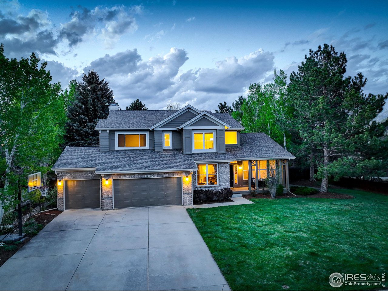 5218 Pinehurst Dr