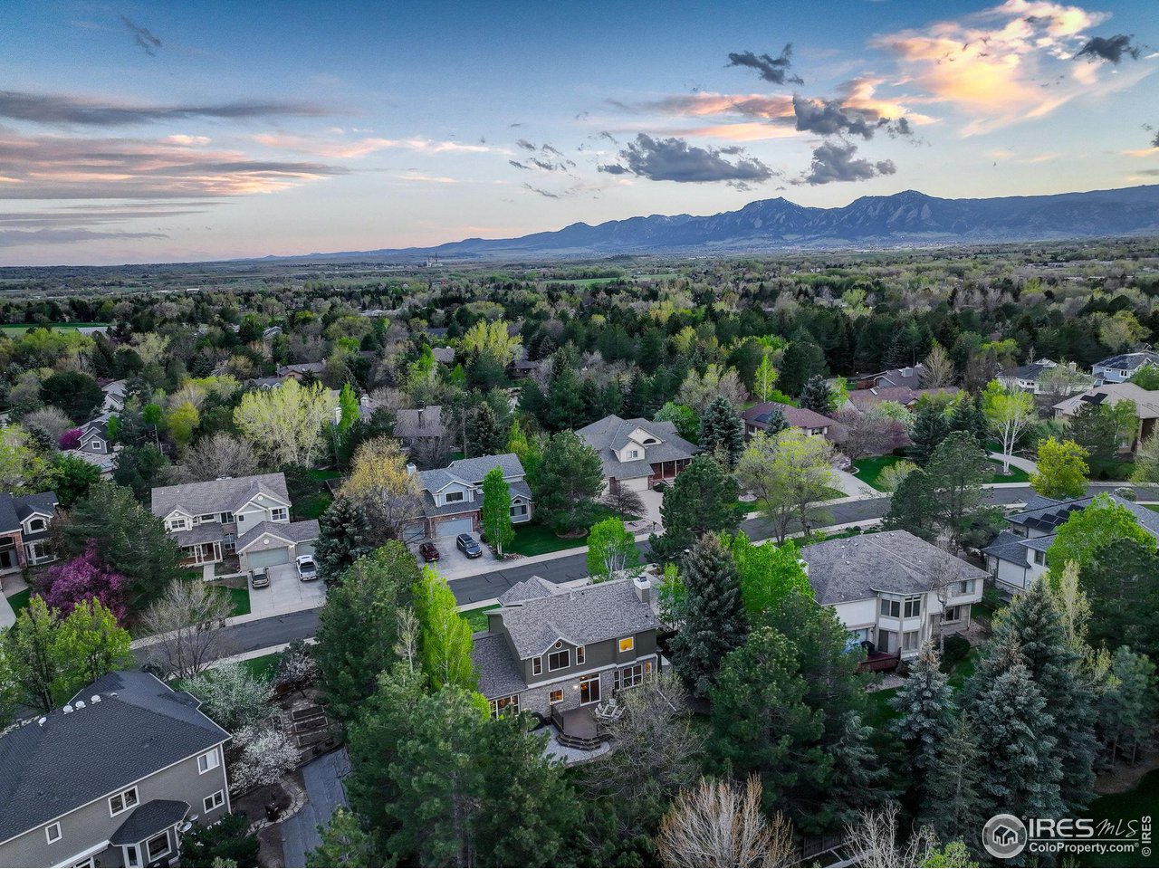 5218 Pinehurst Dr