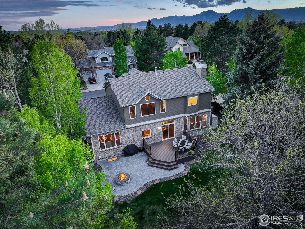 5218 Pinehurst Dr