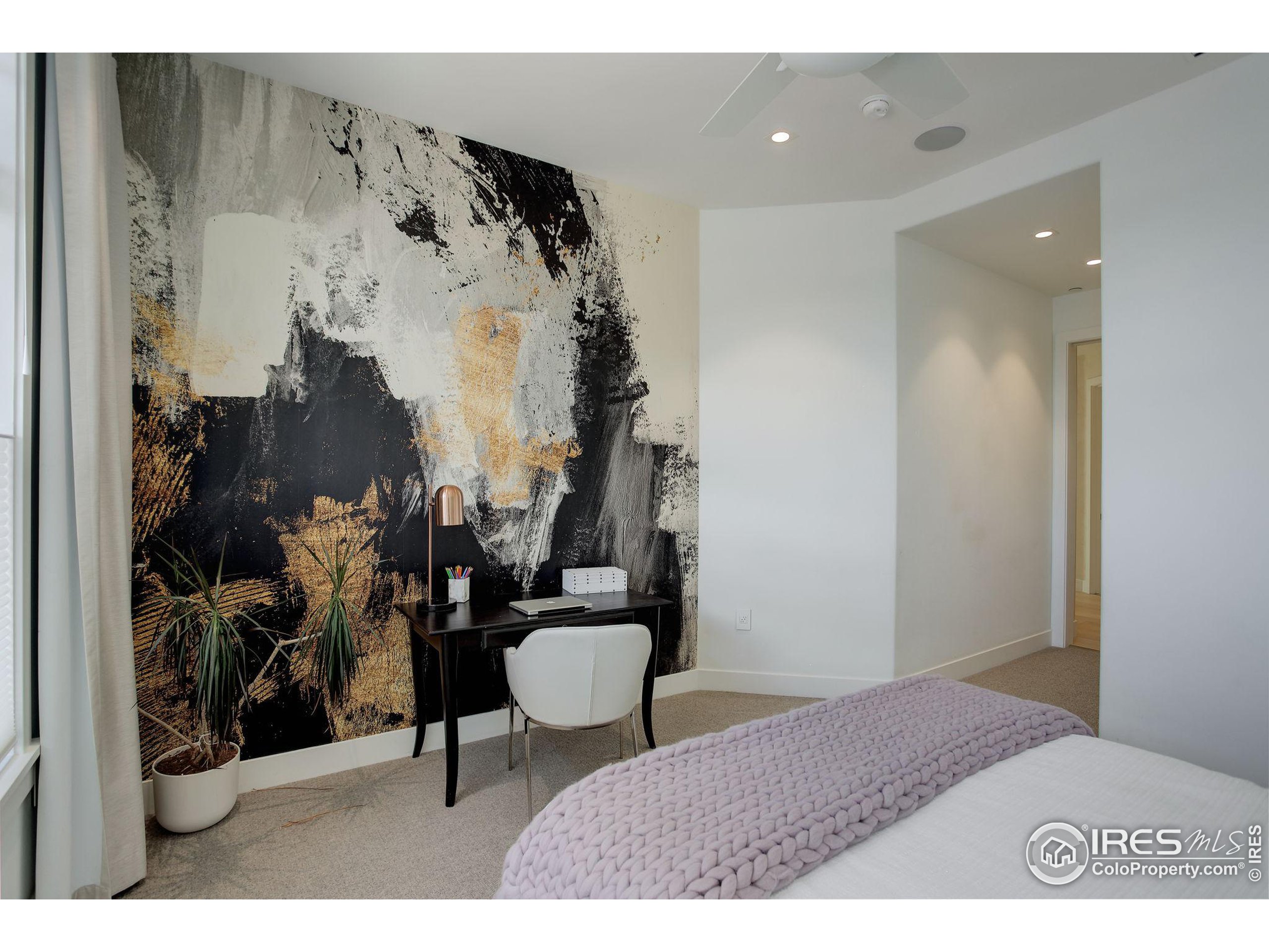 1301 Canyon Blvd #405