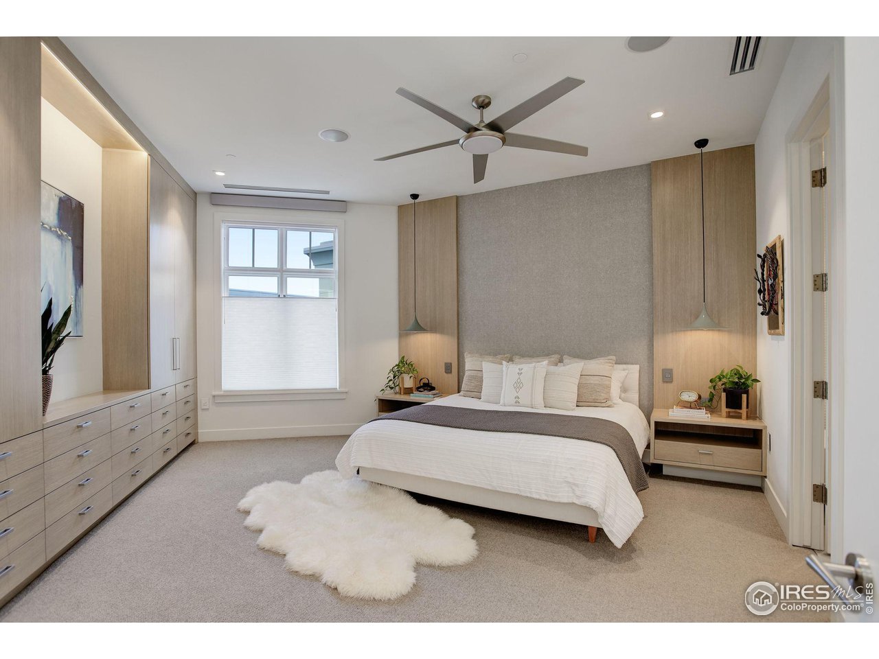 1301 Canyon Blvd #405