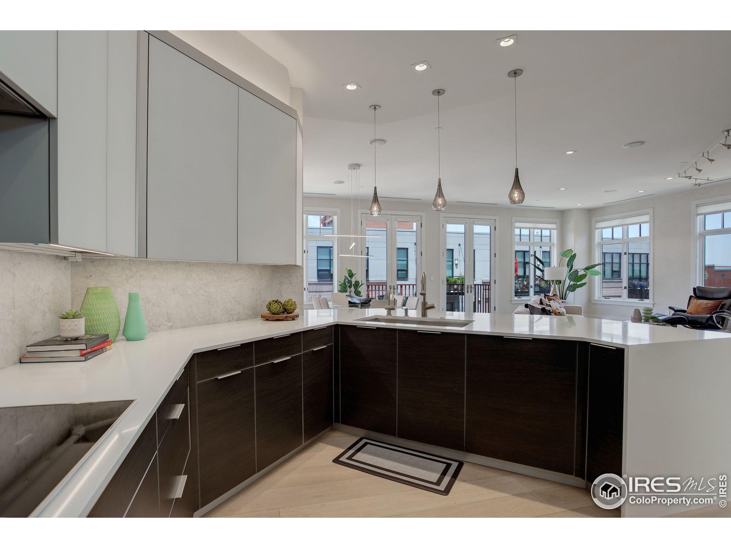 1301 Canyon Blvd #405