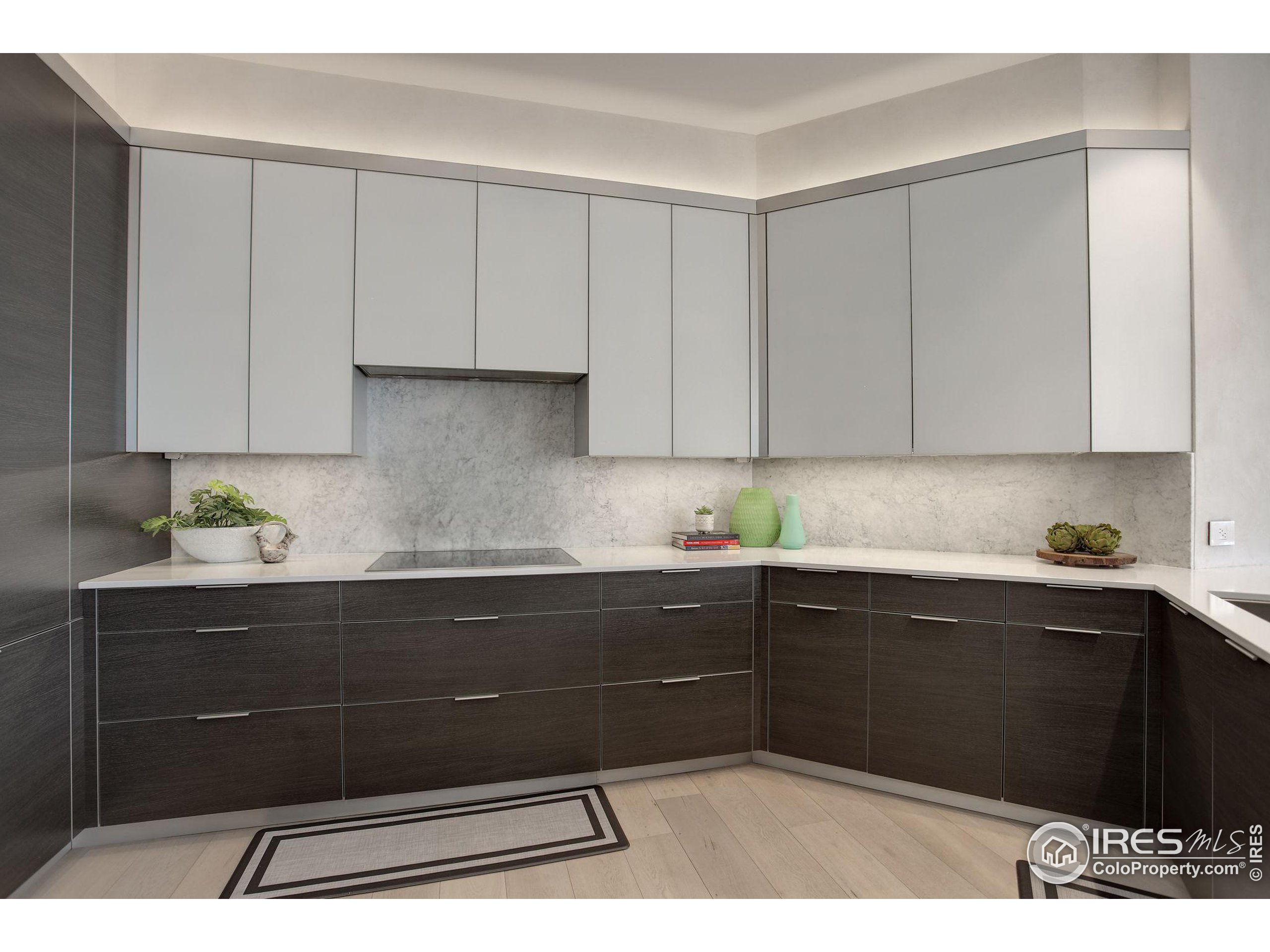 1301 Canyon Blvd #405