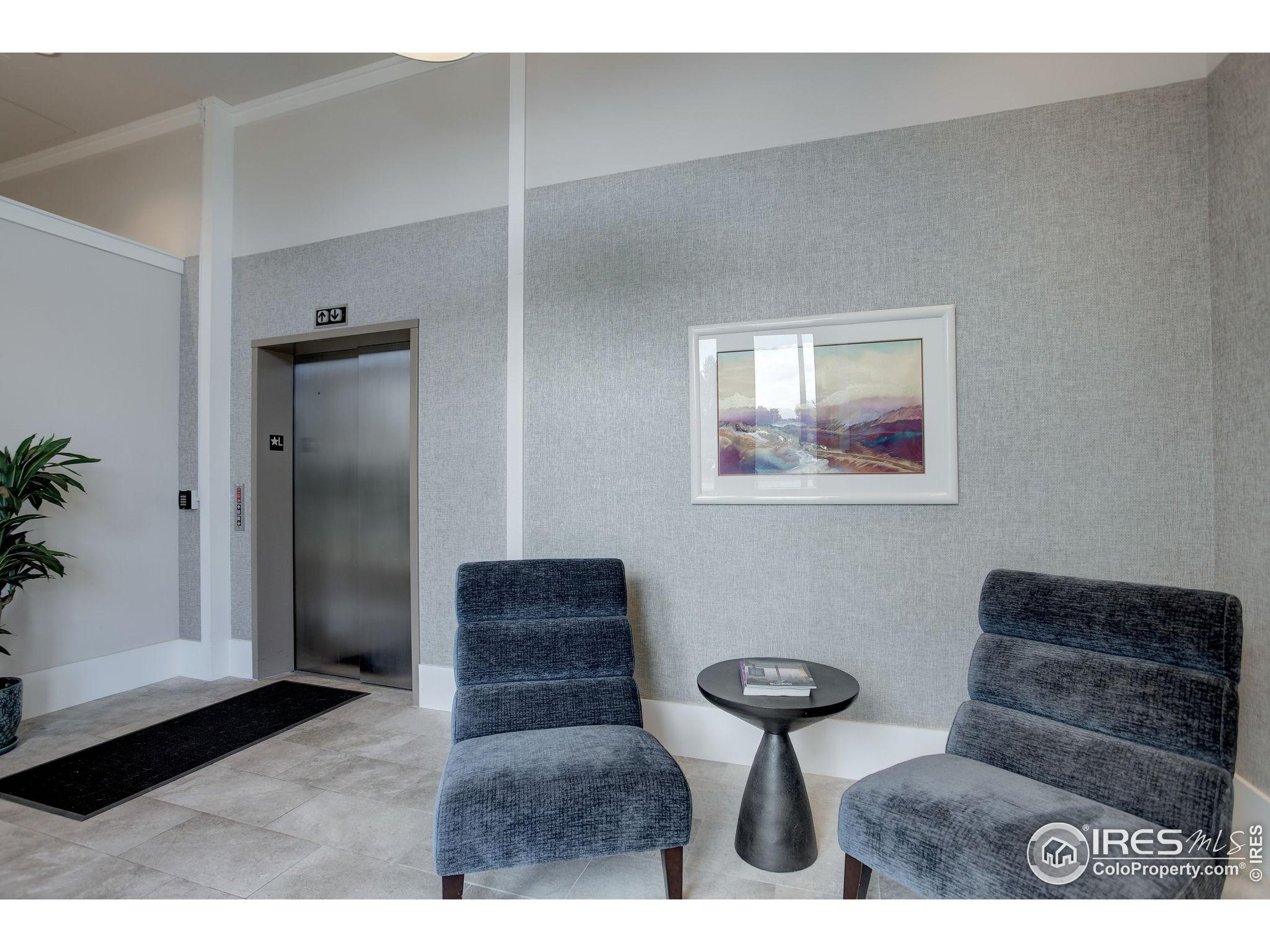 1301 Canyon Blvd #405