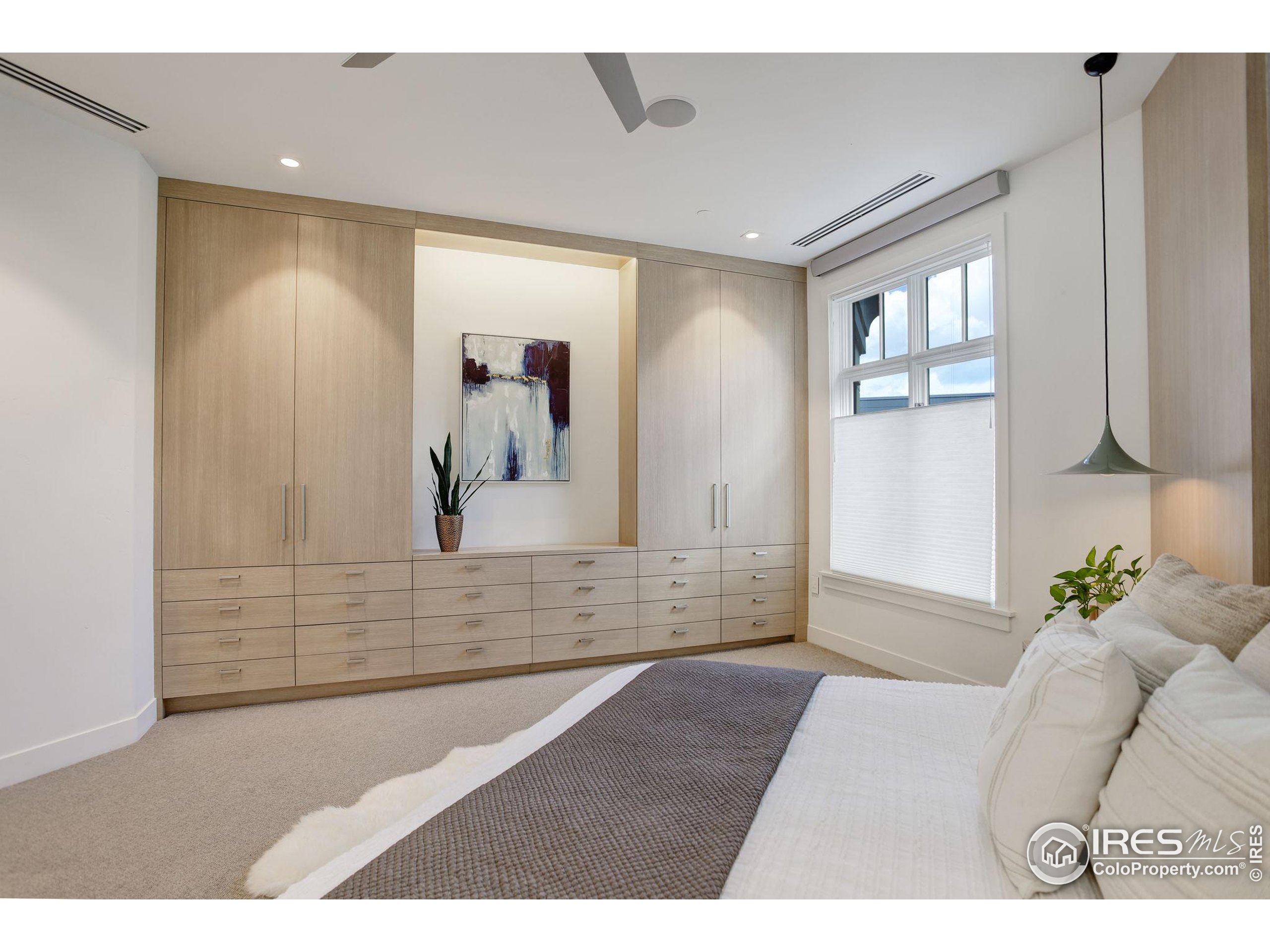 1301 Canyon Blvd #405