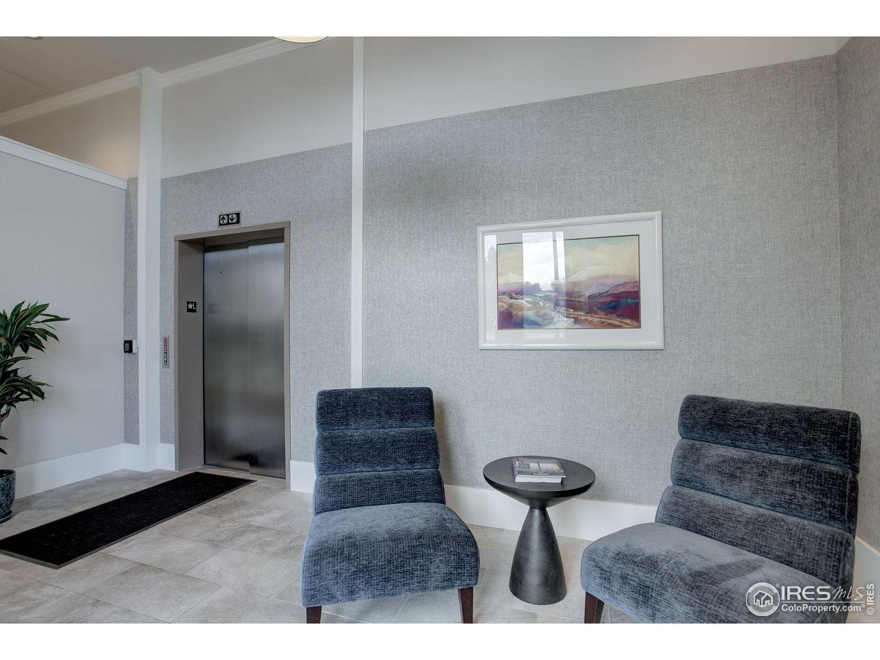 1301 Canyon Blvd #405