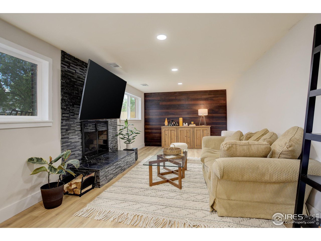 9345 Osceola St
