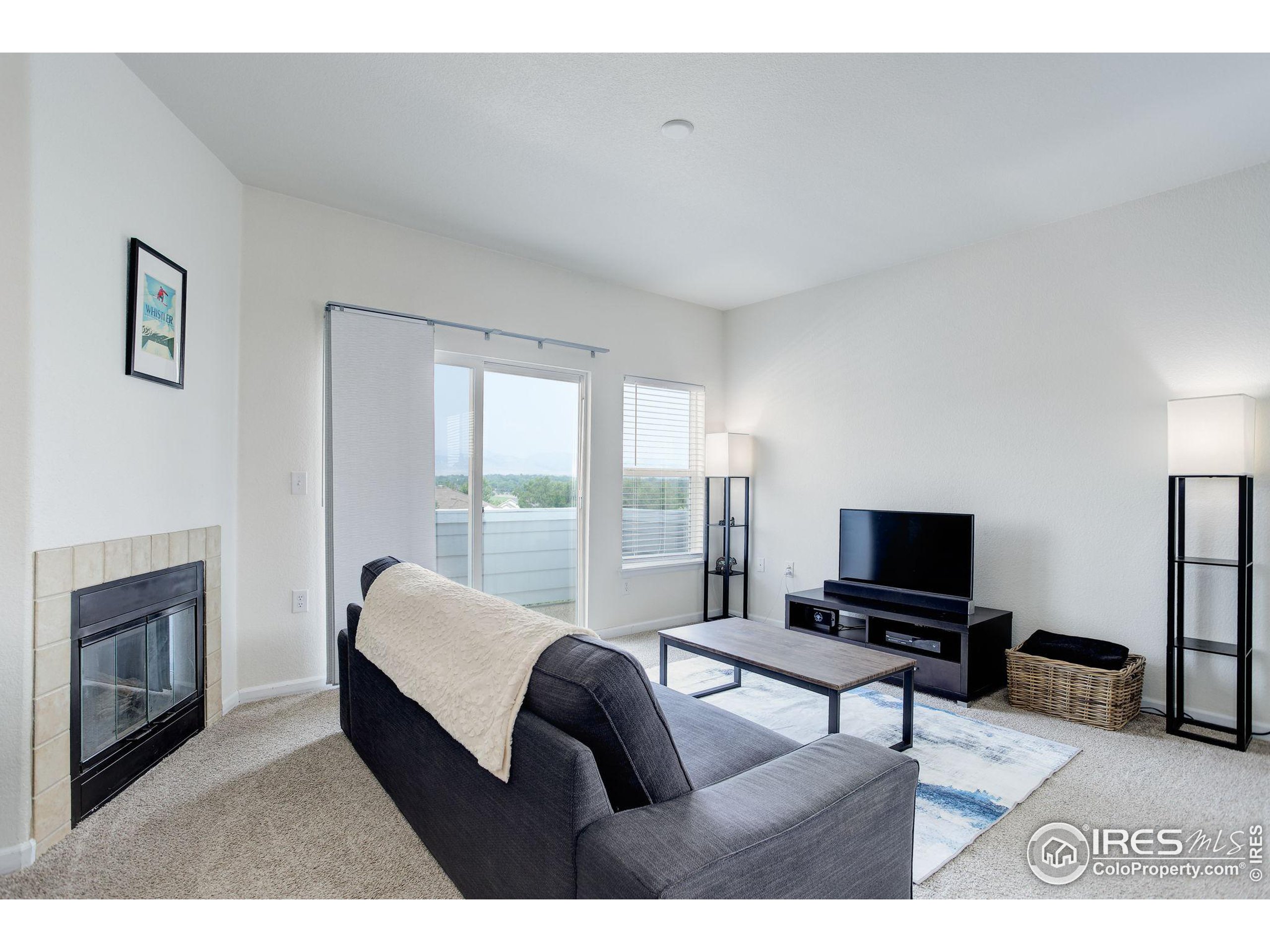 5537 Lewis Ct UPPR 206