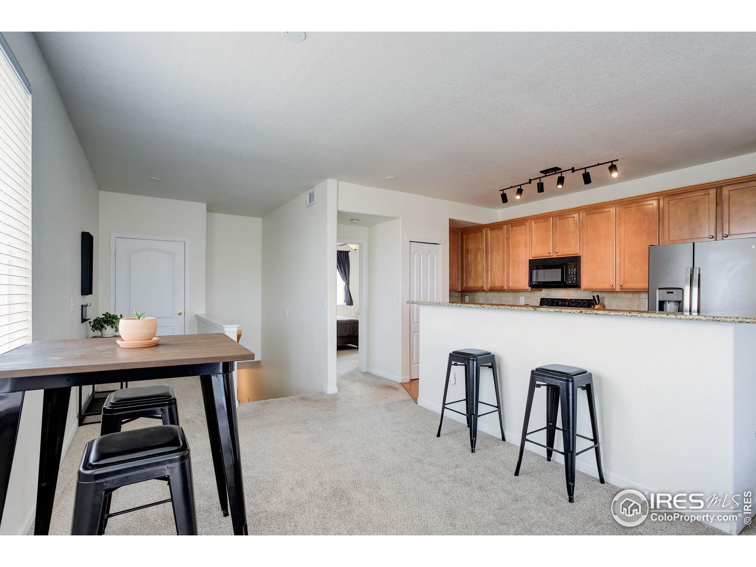 5537 Lewis Ct UPPR 206