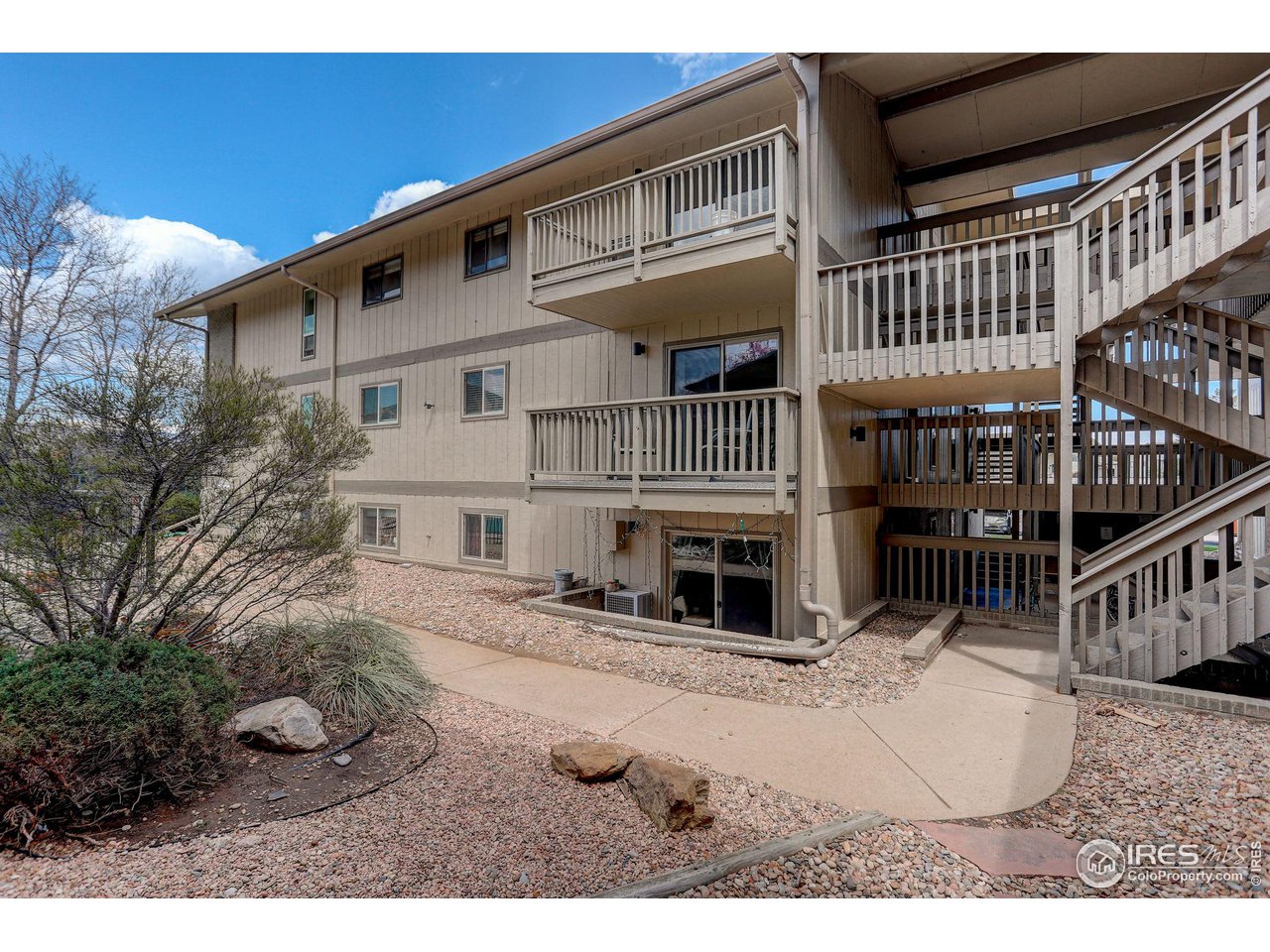 625 Manhattan Pl #308