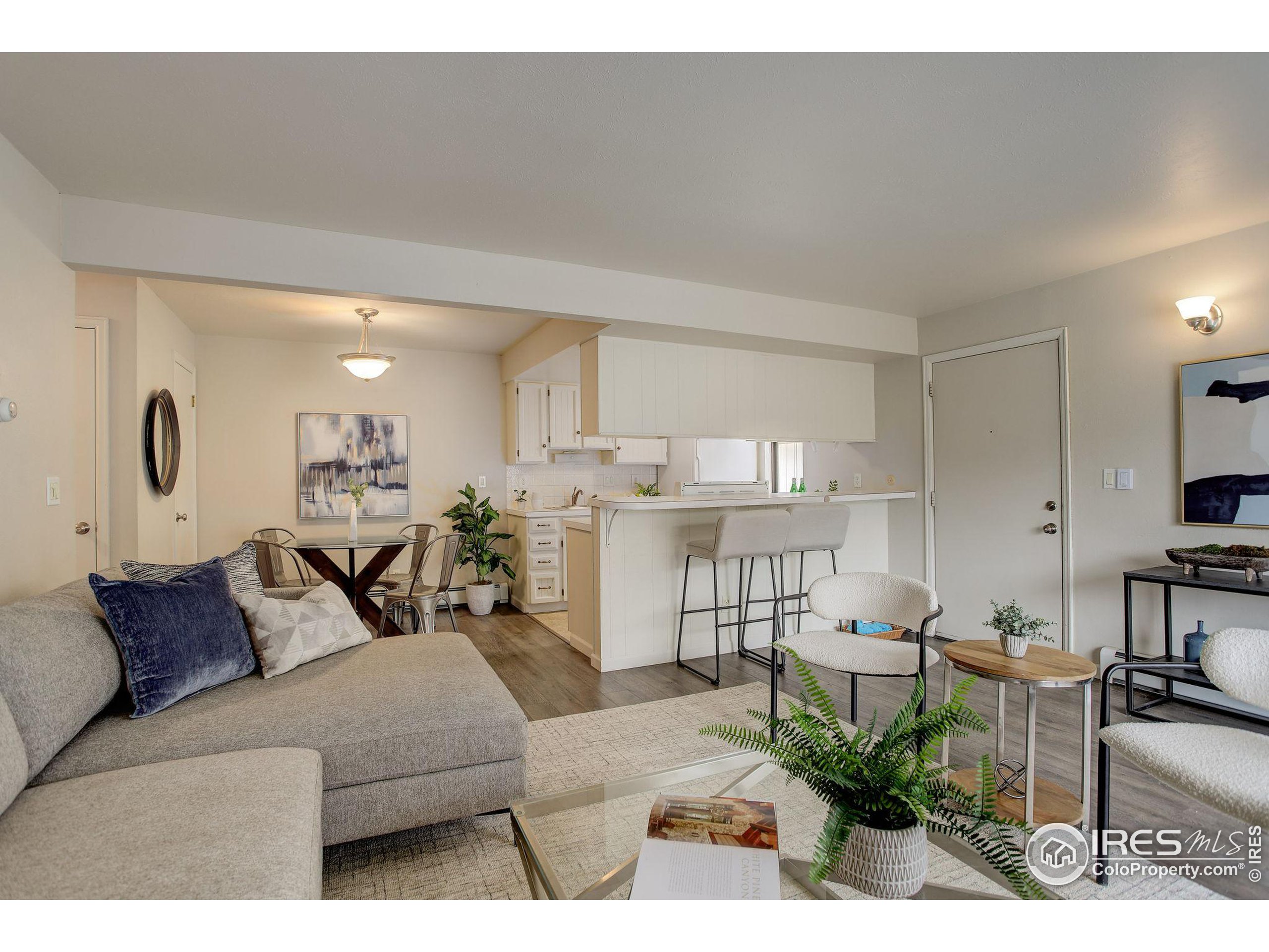 625 Manhattan Pl #308