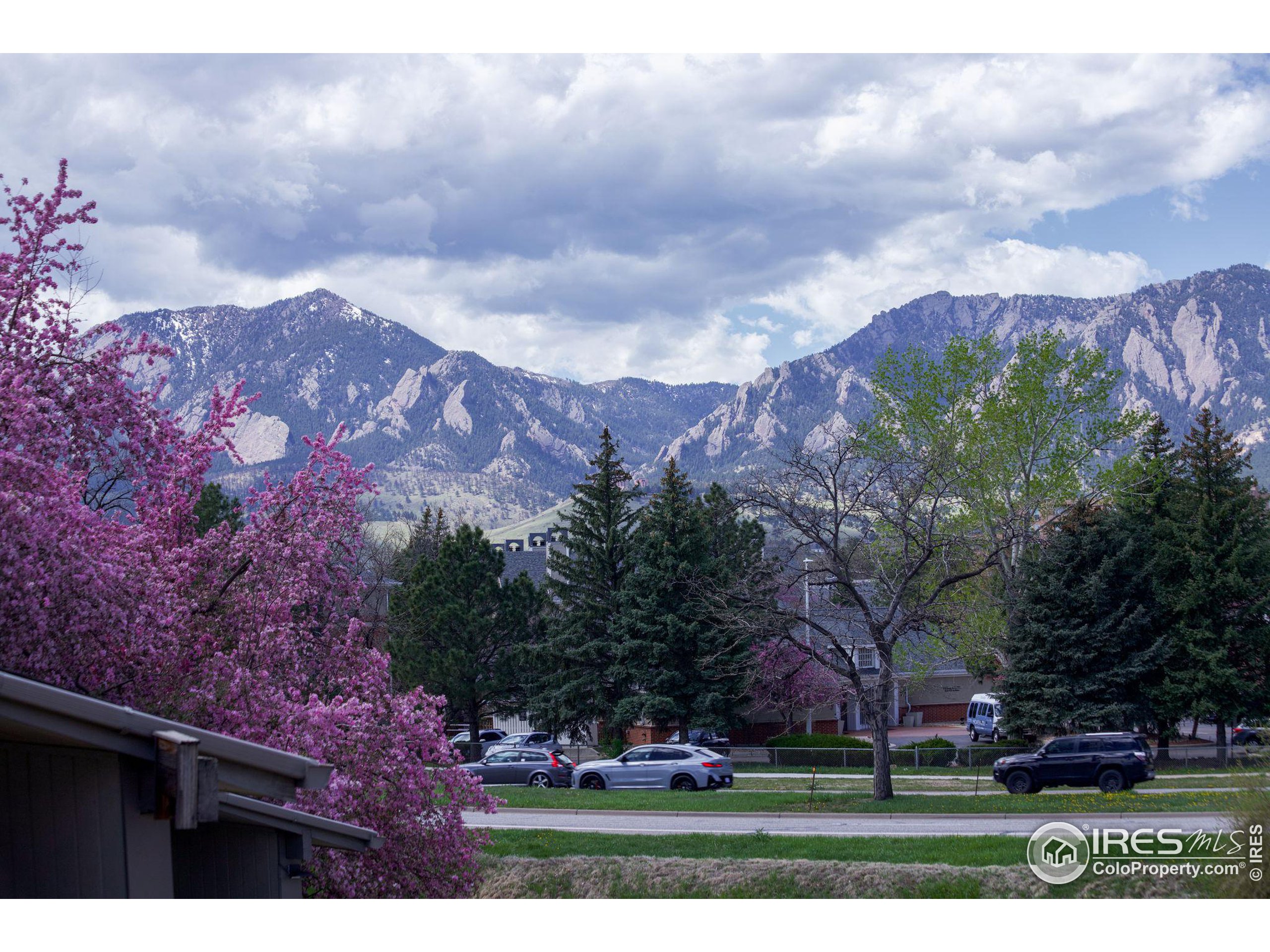 625 Manhattan Pl #308