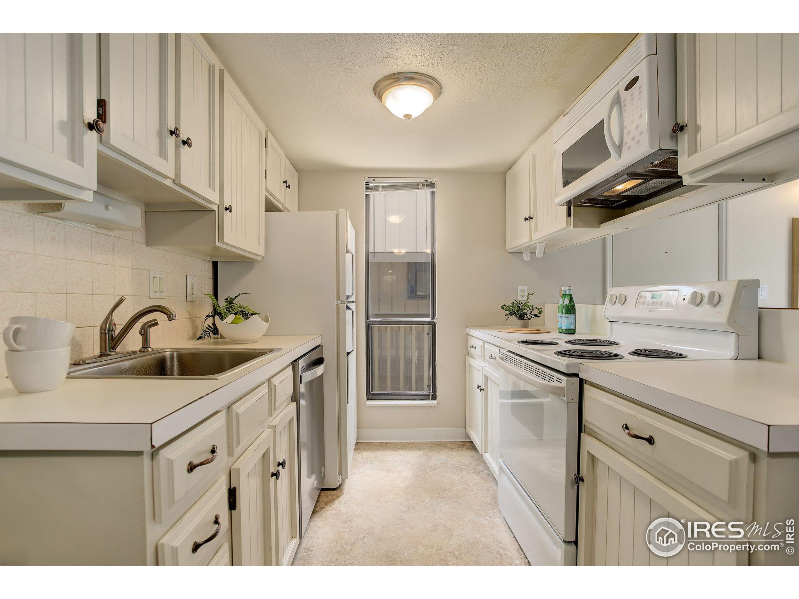 625 Manhattan Pl #308