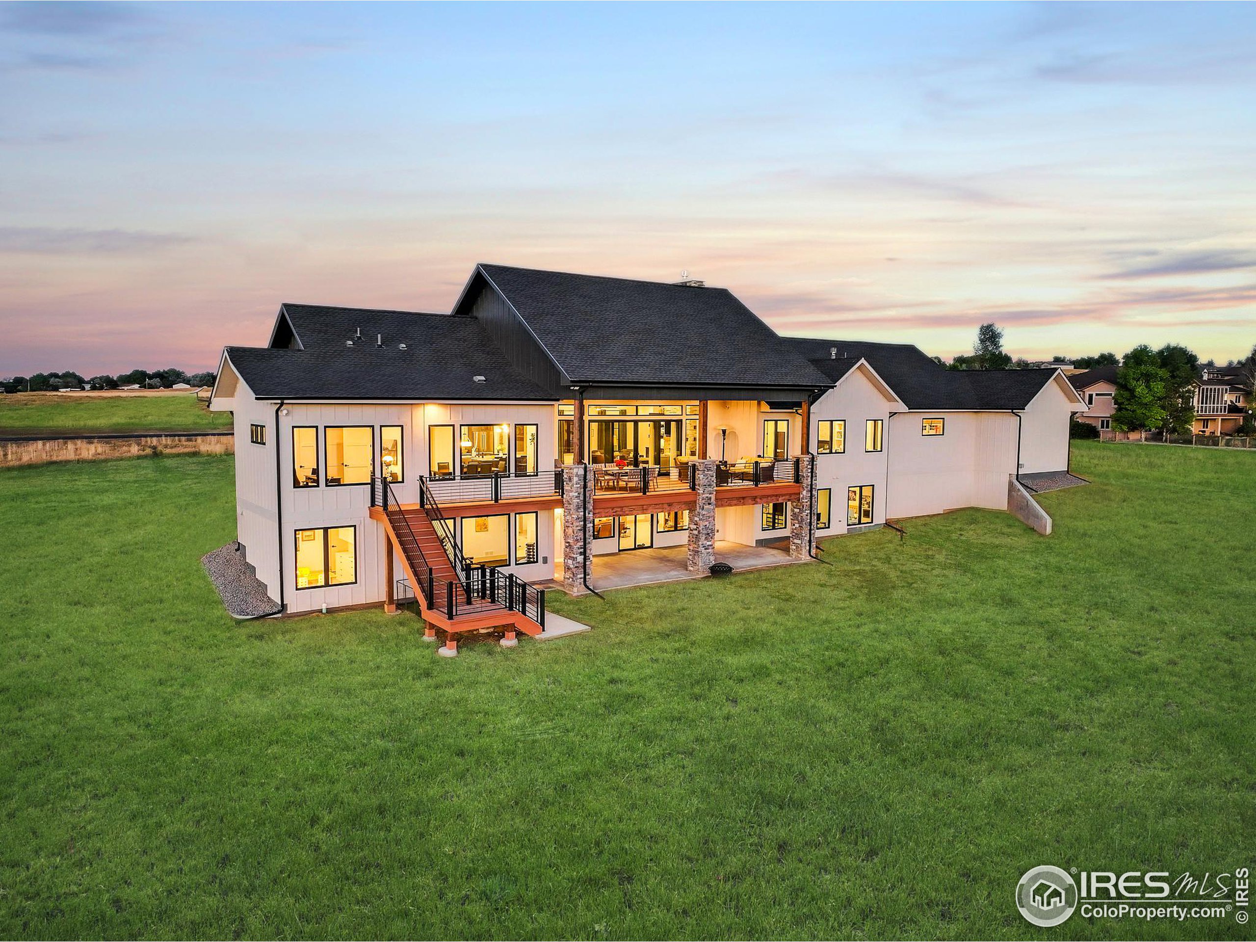 2147 Mountain River Rd