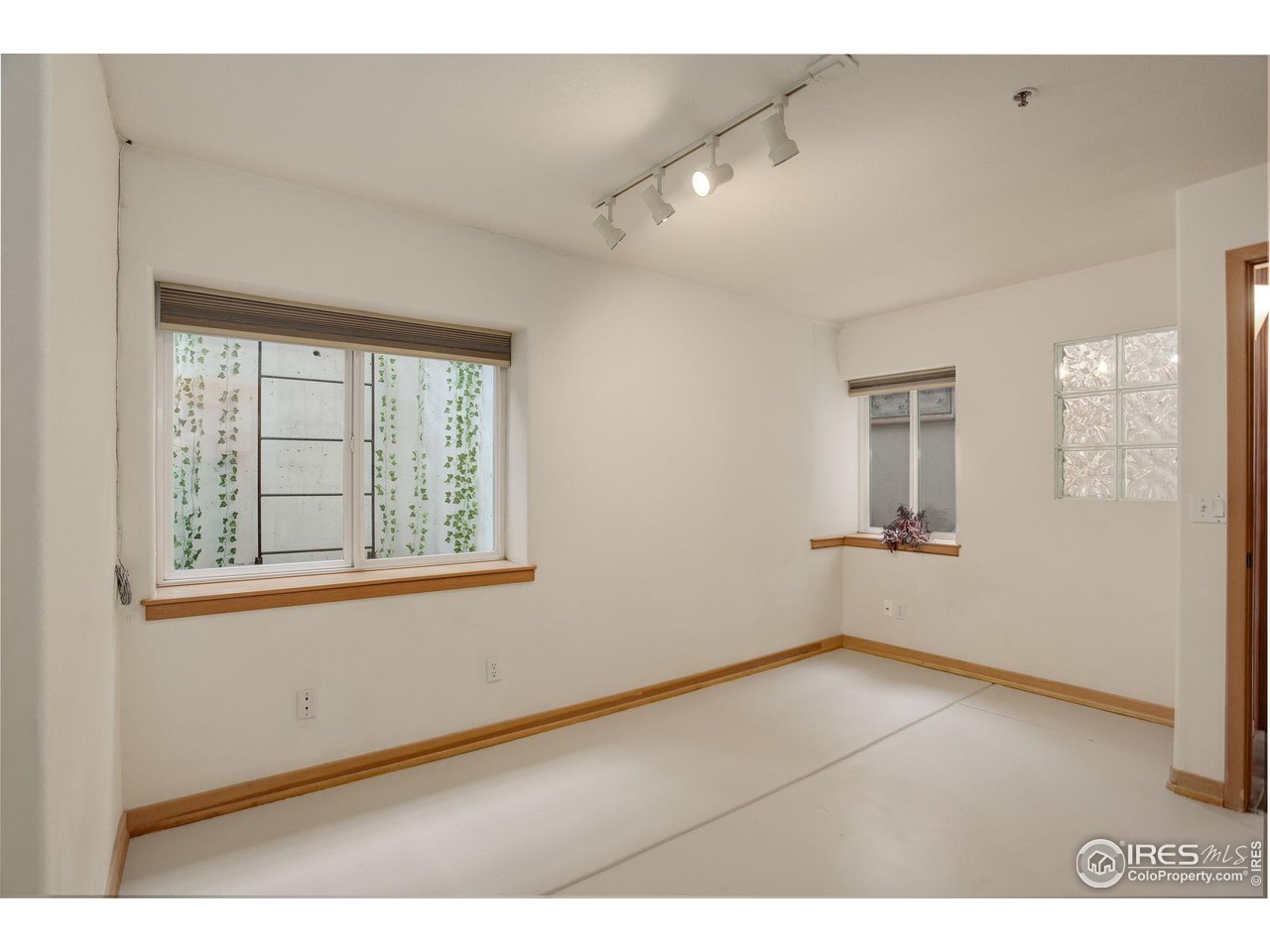 1460 Quince Ave #102