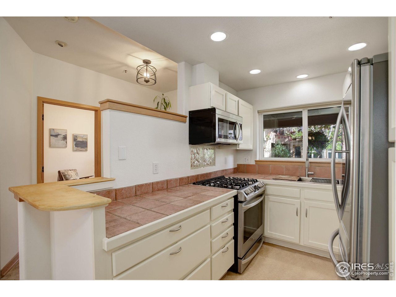 1460 Quince Ave #102